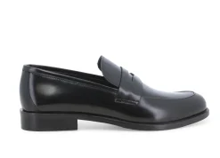 Mocassini Uomo: Mocassino uomo classico in pelle abrasivato nero u1020