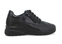 Sneakers Donna: Sneakers donna in pelle nero k55439