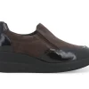 Sneakers Donna: Sneakers donna in vernice e camoscio moro r25641w