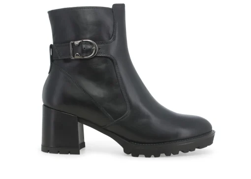 Stivaletti / Tronchetti Donna: Tronchetto donna in pelle nero l5331w