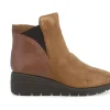 Stivaletti / Tronchetti Donna: Stivaletto donna in camoscio e pelle beige sella k55274w