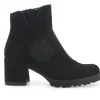 Stivaletti / Tronchetti Donna: Tronchetto donna in camoscio nero l5332w