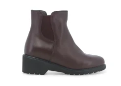Stivaletti / Tronchetti Donna: Tronchetto donna in pelle bordo r35600w